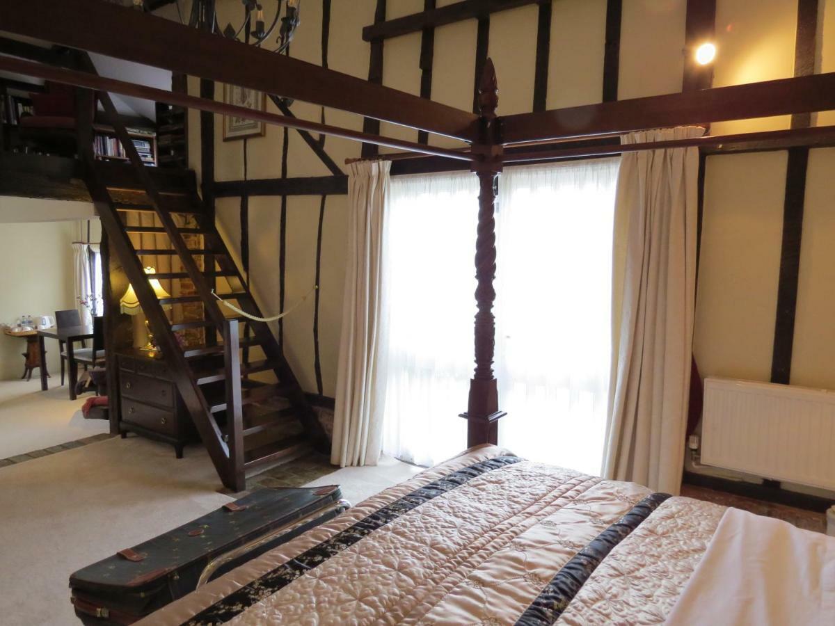 The Greyhound - Historic Former Inn Glemsford Esterno foto